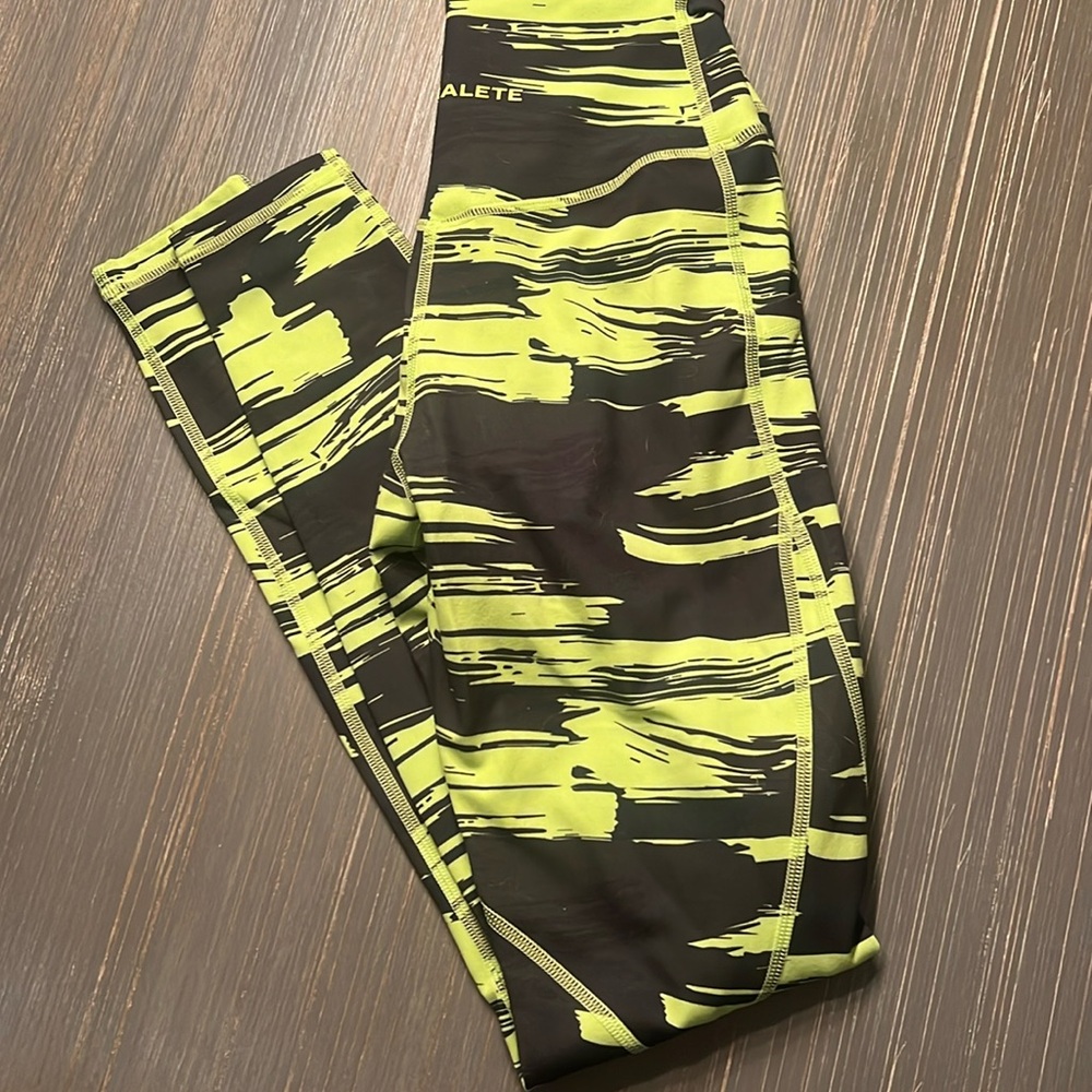 Alphalete Leggings.